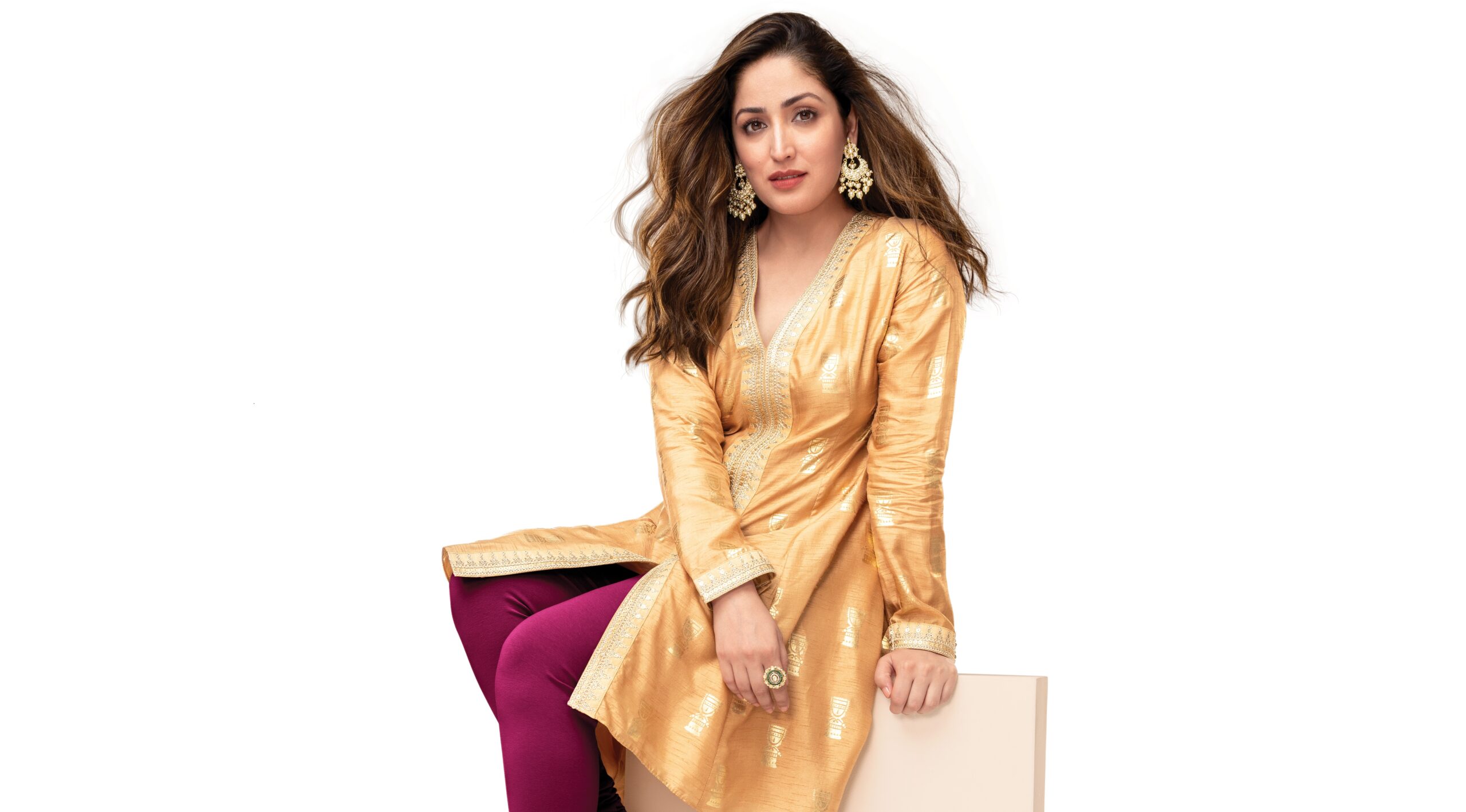 Dollar Missy -Yami Gautam